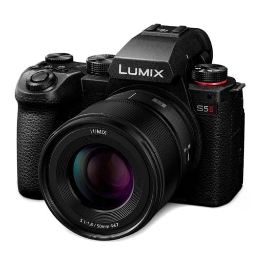 Фотоапарат зі змінним об'єктивом Panasonic Lumix DC-S5M2C (S5M2 + S50)